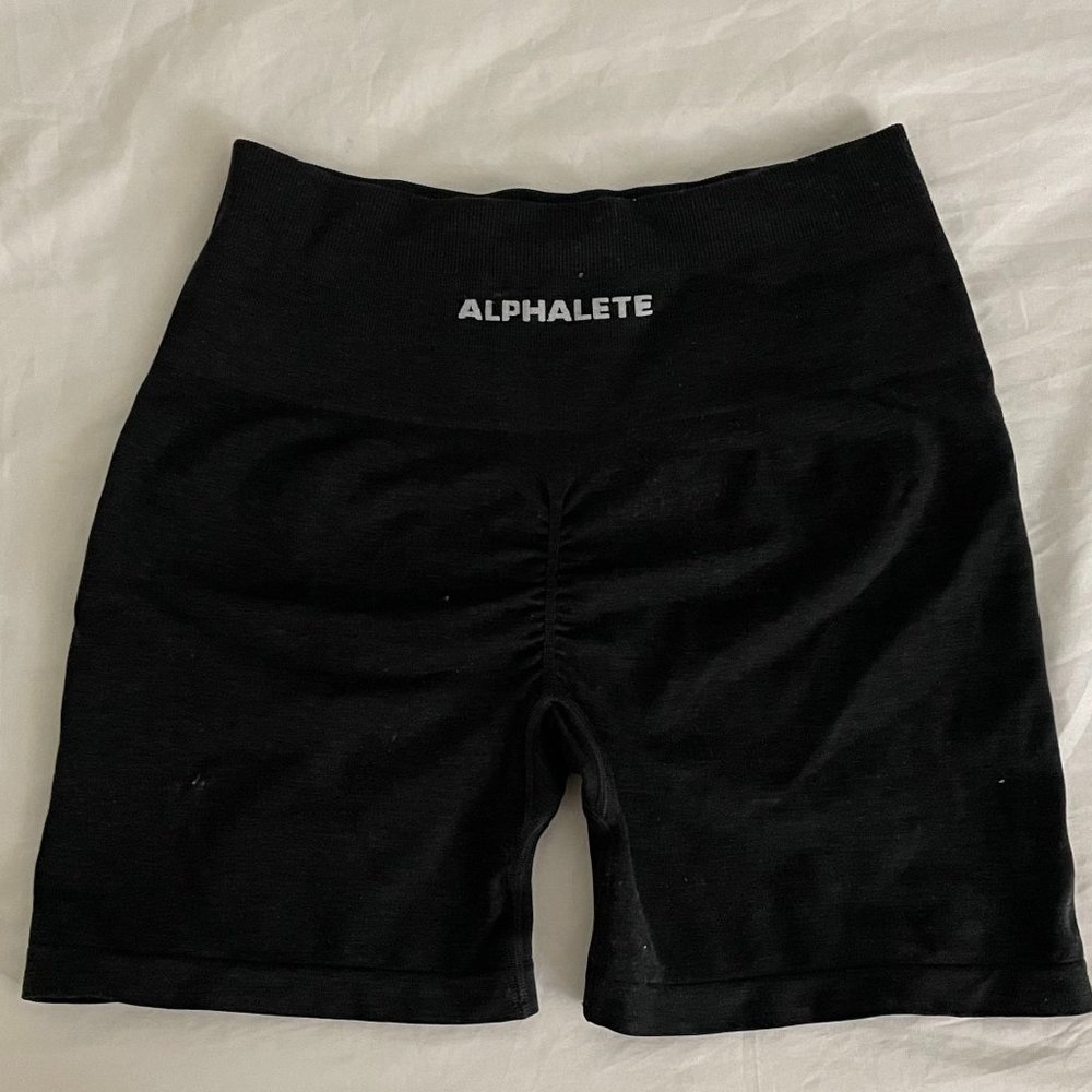 Alphalete Amplify Shorts 3.6" in Black Marl, Medium | NEVER WORN